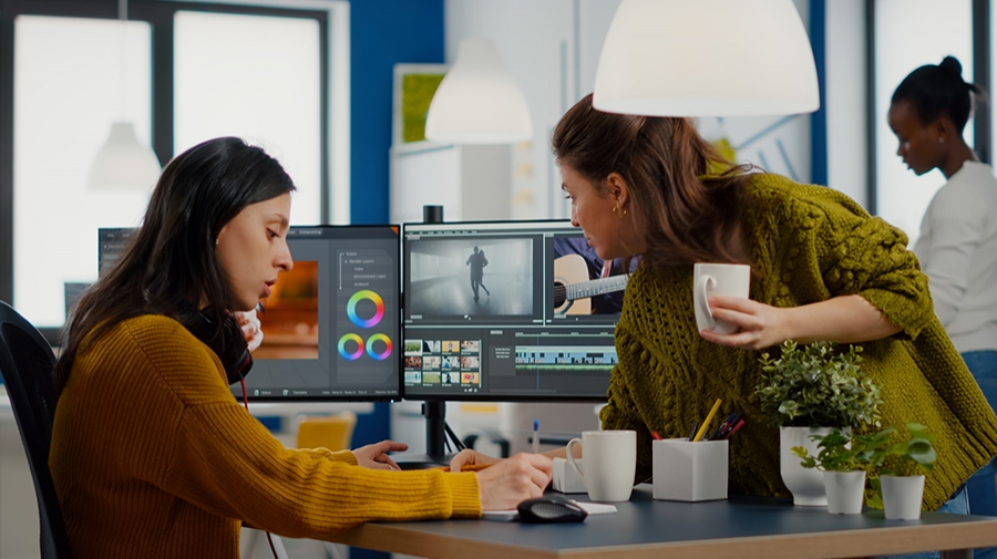Career jobs list in Creative and media