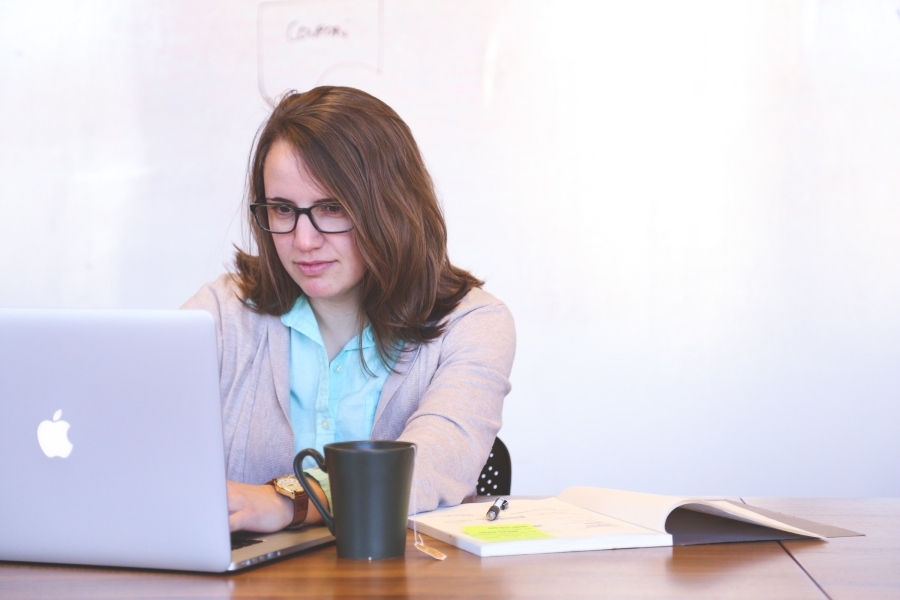 Finding a Job Abroad: How to get a job in Europe.