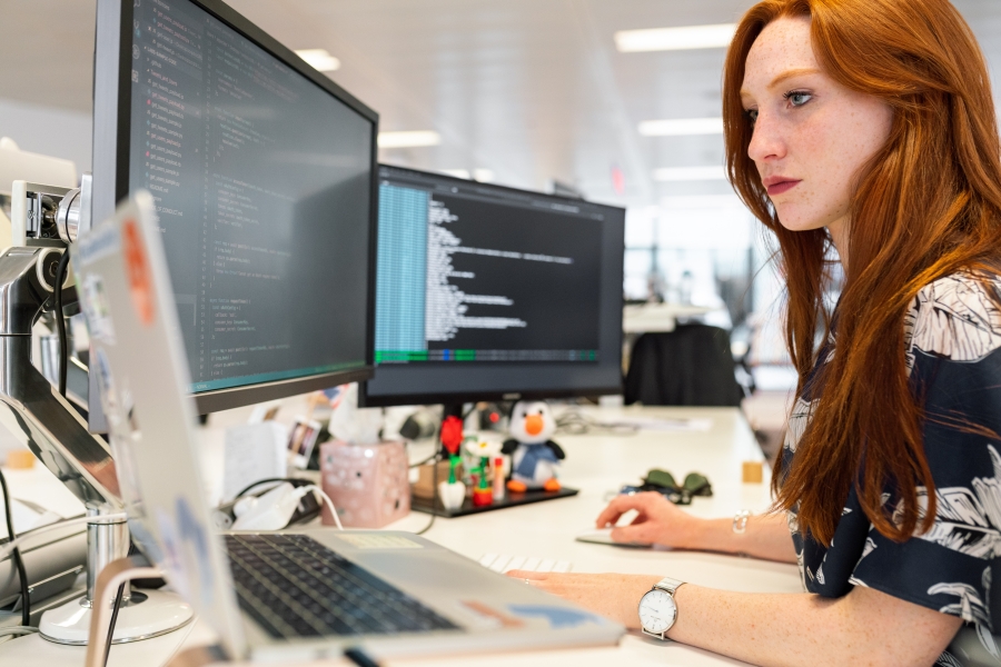 What Are the Benefits of an Internship?
