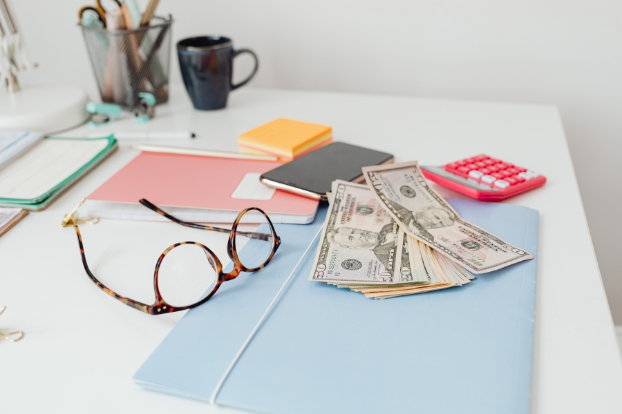 The Power of the Internet : Why It Can Help You Start a Second Income Stream