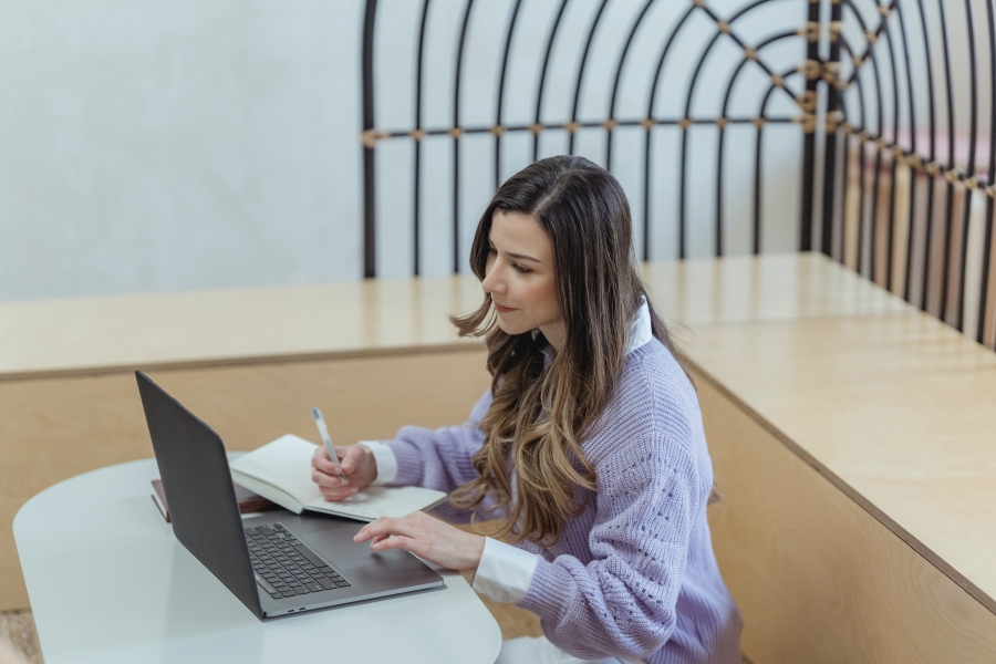 Tips for Writing Effective Job Descriptions: Helping employers write effective job descriptions for their jobs.