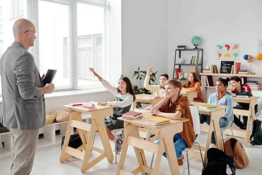 How to prepare yourself to start a career in teaching and education?