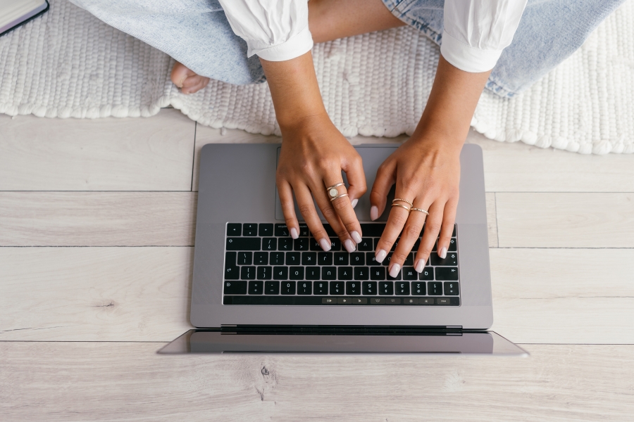 How to Locate Online Employment Pos...