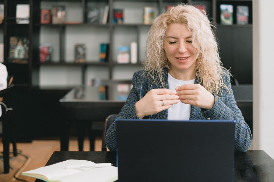 Body Language Tips for a Video Interview