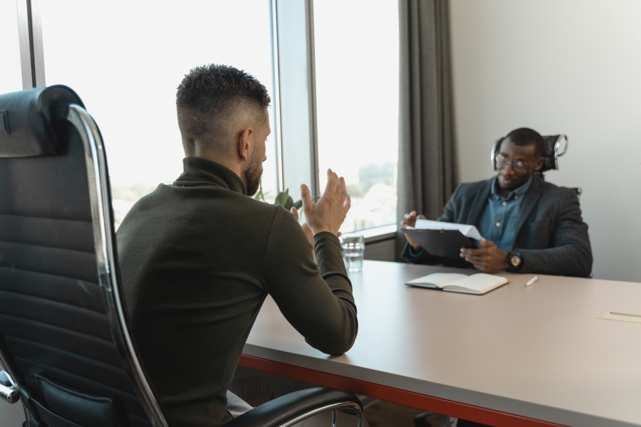 10 Tips for Success in Job Interview Body Language