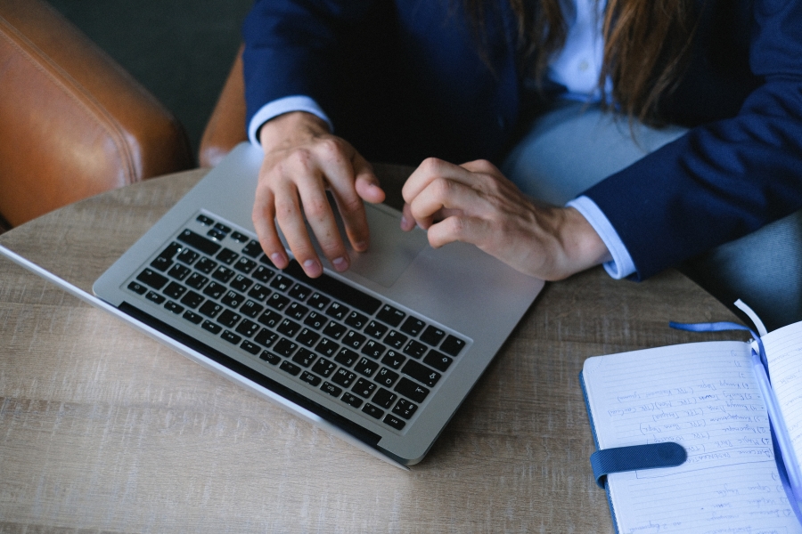 Traditional Job Search vs. Remote J...