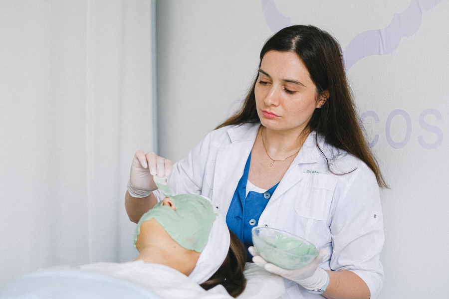 How to Become a Successful Person in Beauty and wellbeing Career? 